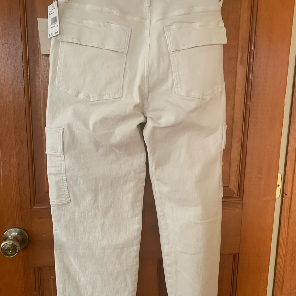 Mother NWT Cream Color Women’s Cargo Jeans Size 31 - Picture 3 of 12